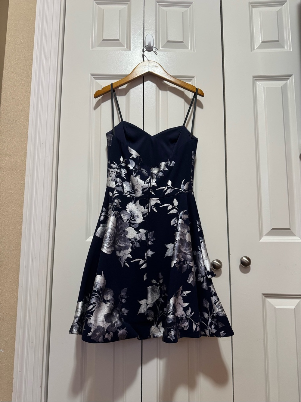 B Darlin Navy Silver Floral Strapless Fit Flare Dress Homecoming 5/6 - Picture 4 of 9